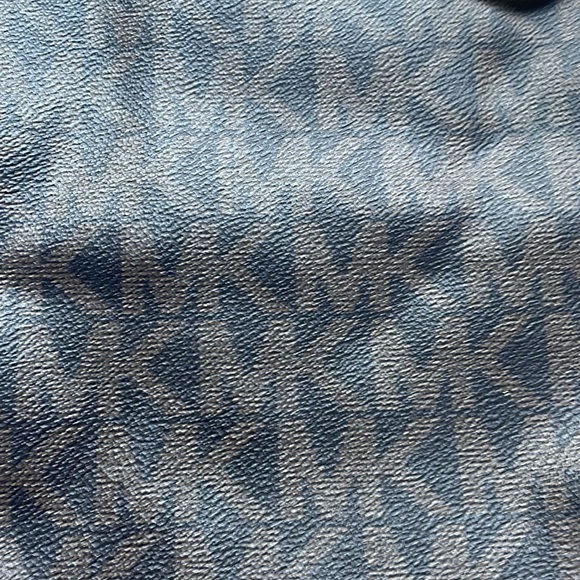 Michael Kors Brown MK Shoulder Bag - Picture 4 of 9